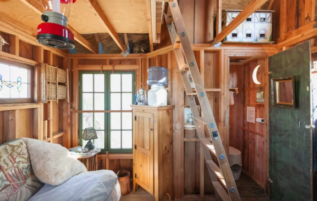 Boomhut -Swallowtail Studios