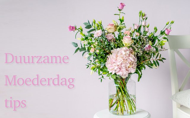 Header Bloemen Moederdag. Tekst
