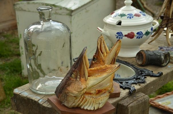 Tweedehands Shoppen Op De Vrijmarkt