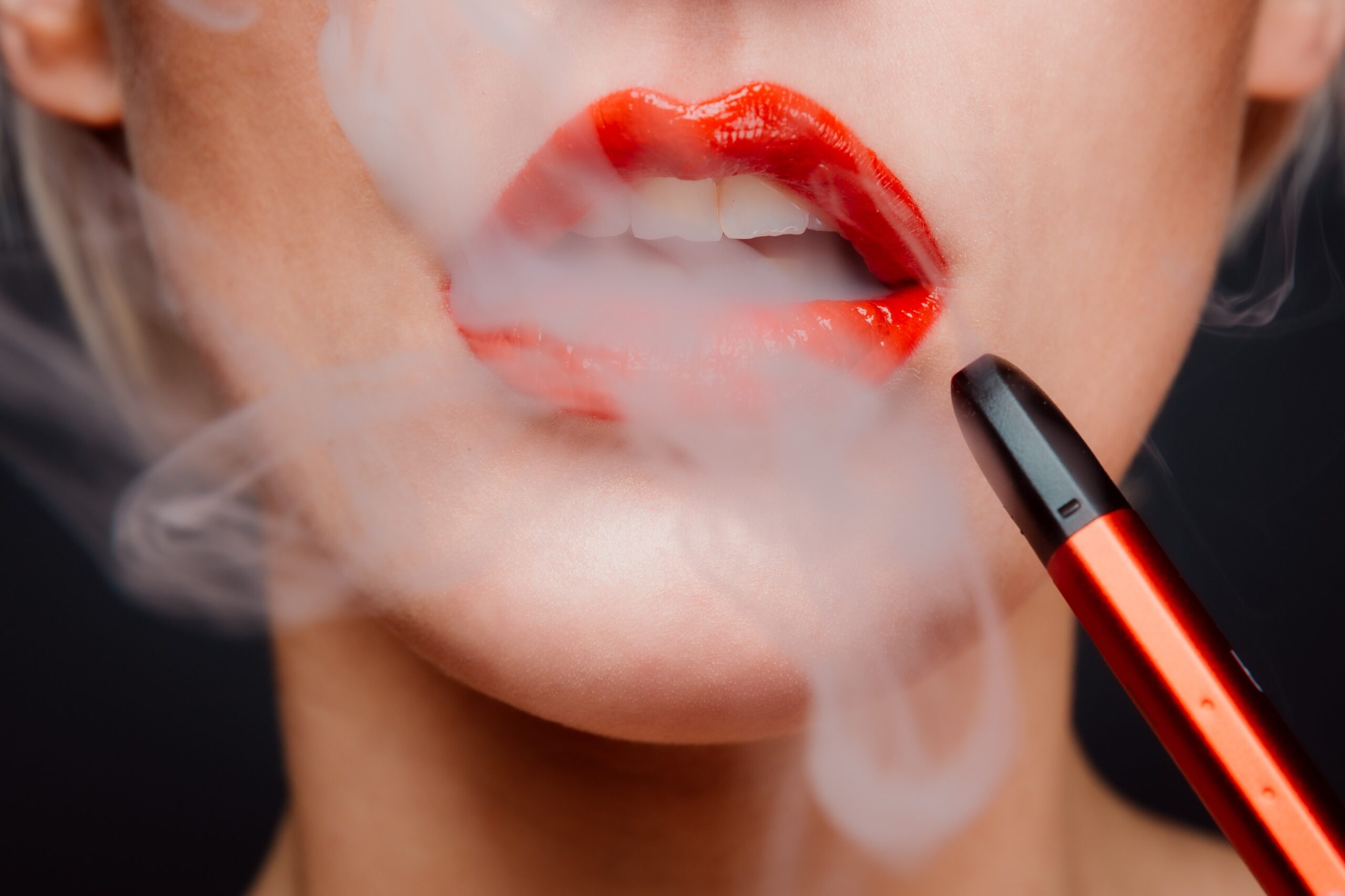 Vapen, E-Sigaret, Dampen