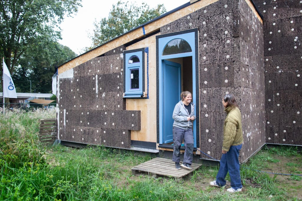 In deze Tiny House community gaan biodiversiteit, biobased bouwen en groepsgevoel samen 10 Tiny House Community