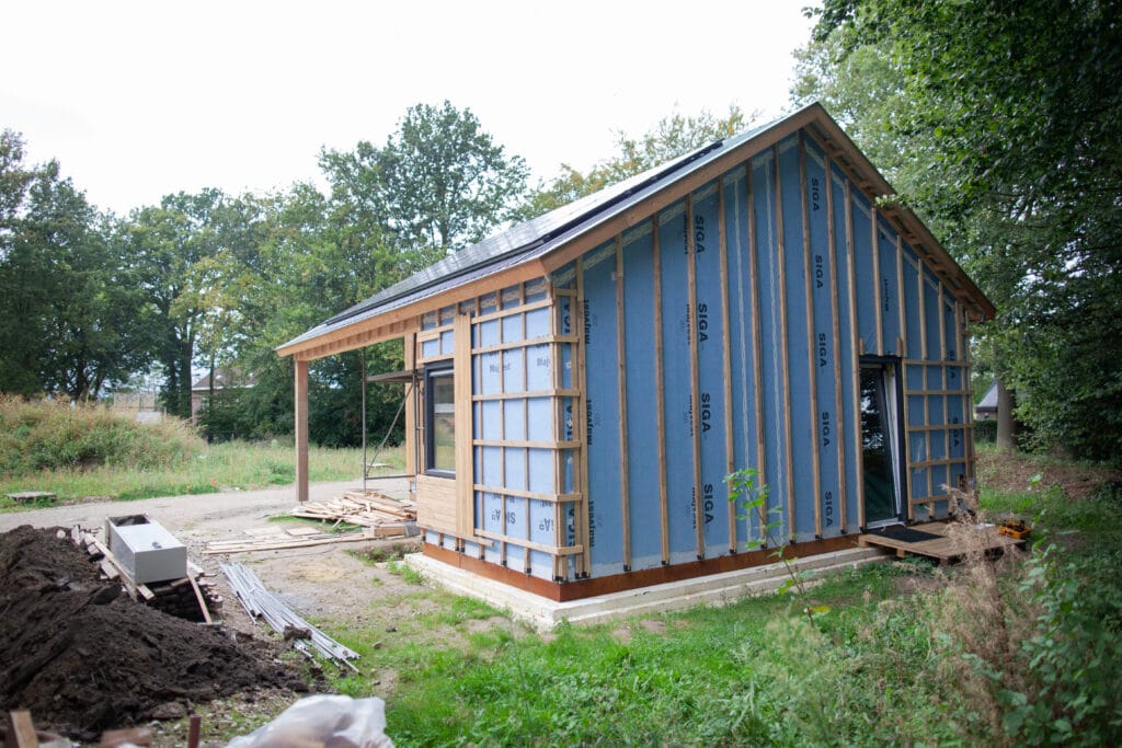 In deze Tiny House community gaan biodiversiteit, biobased bouwen en groepsgevoel samen 3 Tiny House Community