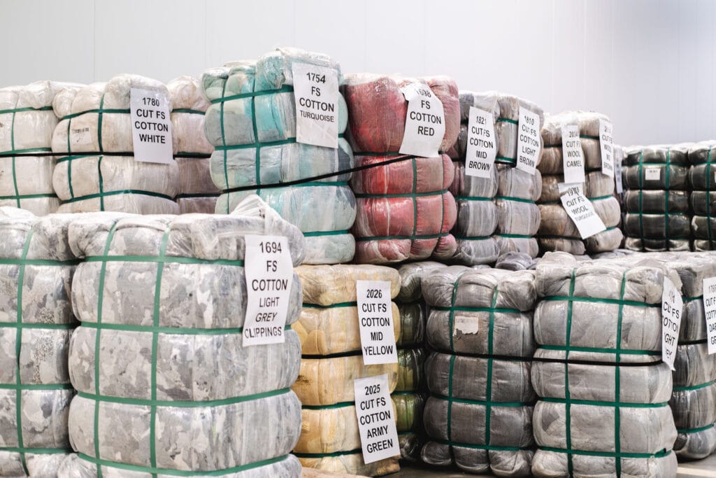 Brightfiber Textiles Opent Eerste Volledig Kleding Tot Kleding Recycling Fabriek In Amsterdam