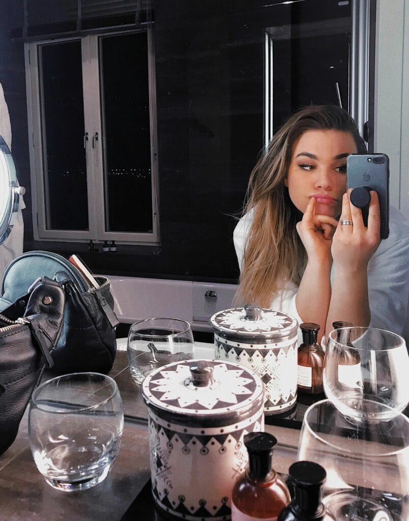 Offline zijn: waarom is dat zo belangrijk? En wat doe je dan zoal? We geven 25 tips. 5 Nationale Offline Dag