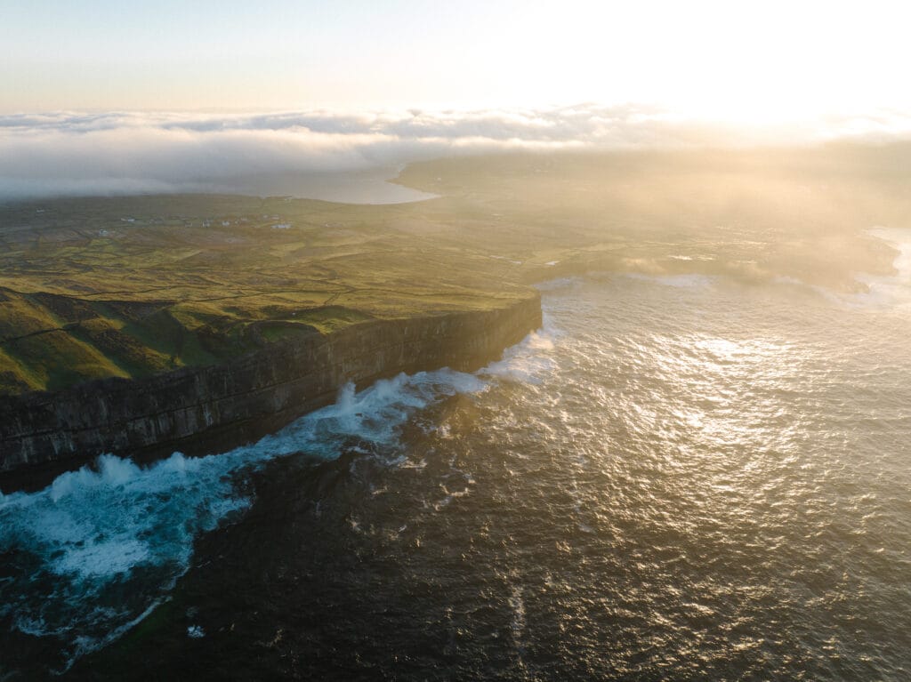 Witte stranden, turquoise zee en nog 5 verrassende plekken in Ierland (dit zijn de insider tips van een local) 4 Ierland, Galway (Alleen Te Gebruiken Voor Promotie Van Ierland, Irenlands Content Pool)