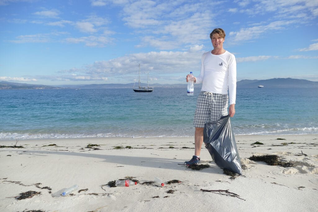In 8 Jaar De Wereld Rond Zeilen Op Zoek Naar Duurzame Projecten: Floris En Ivar Deden Het