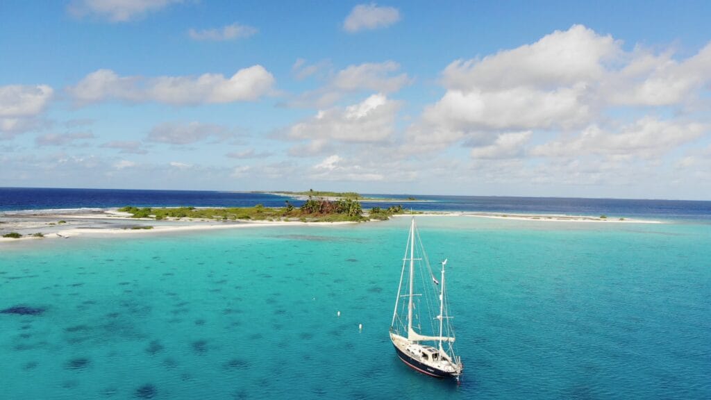 In 8 Jaar De Wereld Rond Zeilen Op Zoek Naar Duurzame Projecten: Floris En Ivar Deden Het