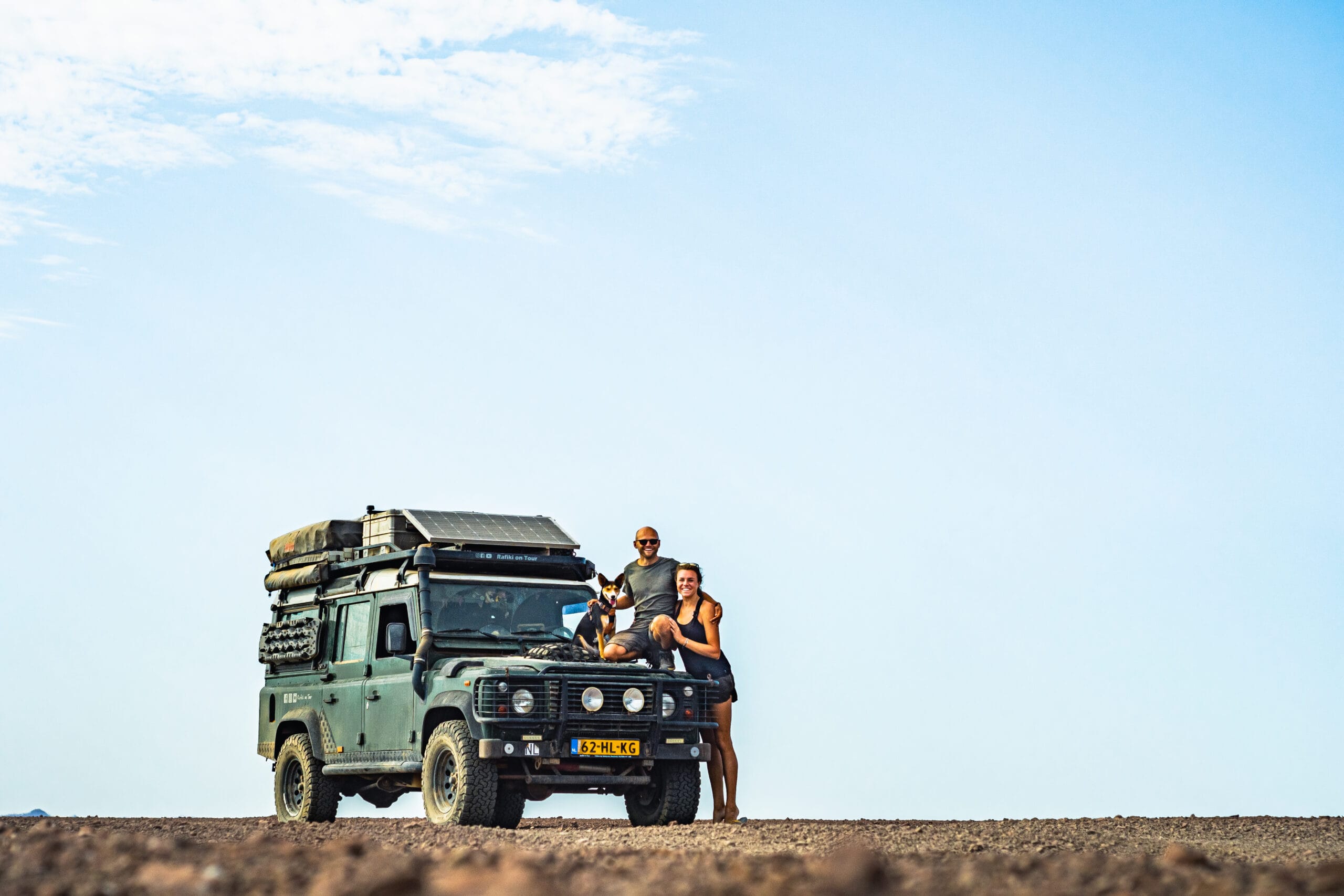 Als Vreemden Met De Land Rover Op Reis Naar Afrika En Dan Verliefd Worden Op Elkaar