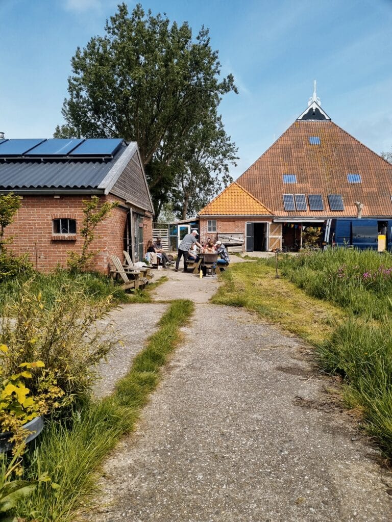 Ecodorp De Bloeiplaets In Friesland Zoekt Bewoners