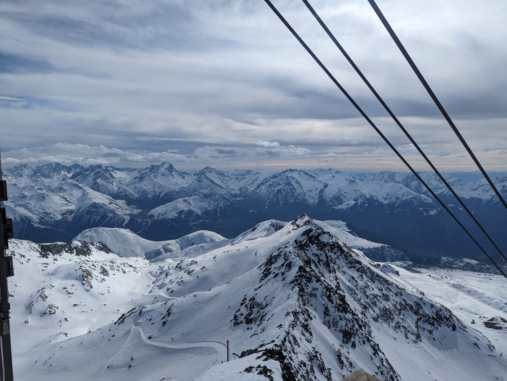 Sneeuwschoenwandelen in Isère: ontdek de stilte in de Franse Alpen tijdens je wintersportvakantie 5 Sneeuwschoenwandelen In Isère: Ontdek De Stilte In De Franse Alpen