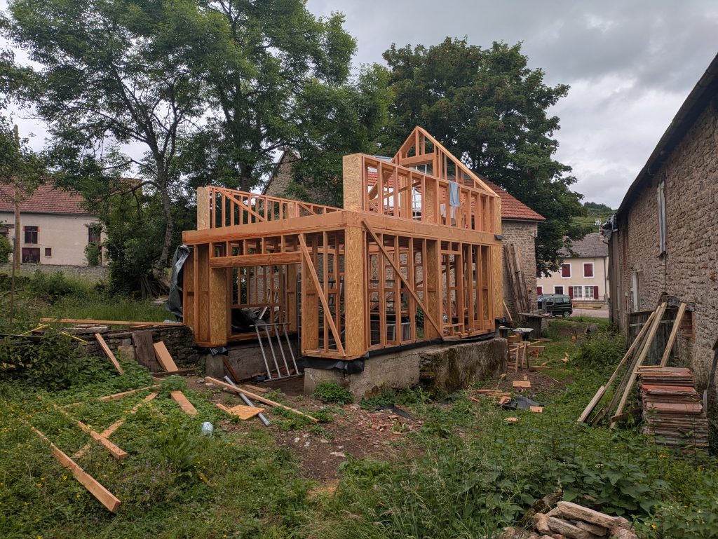 Is Zelfbouw Dé Oplossing Voor De Woningcrisis? Het Is In Ieder Geval Een Manier Om Op Een Betaalbare Manier Aan Je Droomhuis Te Komen