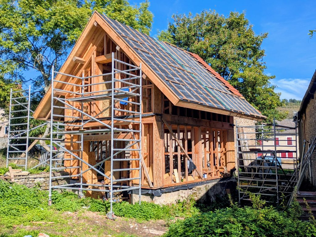 Is Zelfbouw Dé Oplossing Voor De Woningcrisis? Het Is In Ieder Geval Een Manier Om Op Een Betaalbare Manier Aan Je Droomhuis Te Komen