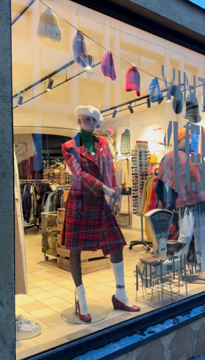 Gids: De 10 leukste tweedehands winkels in Antwerpen 7 Gids: De 11 Leukste Tweedehands Winkels In Antwerpen