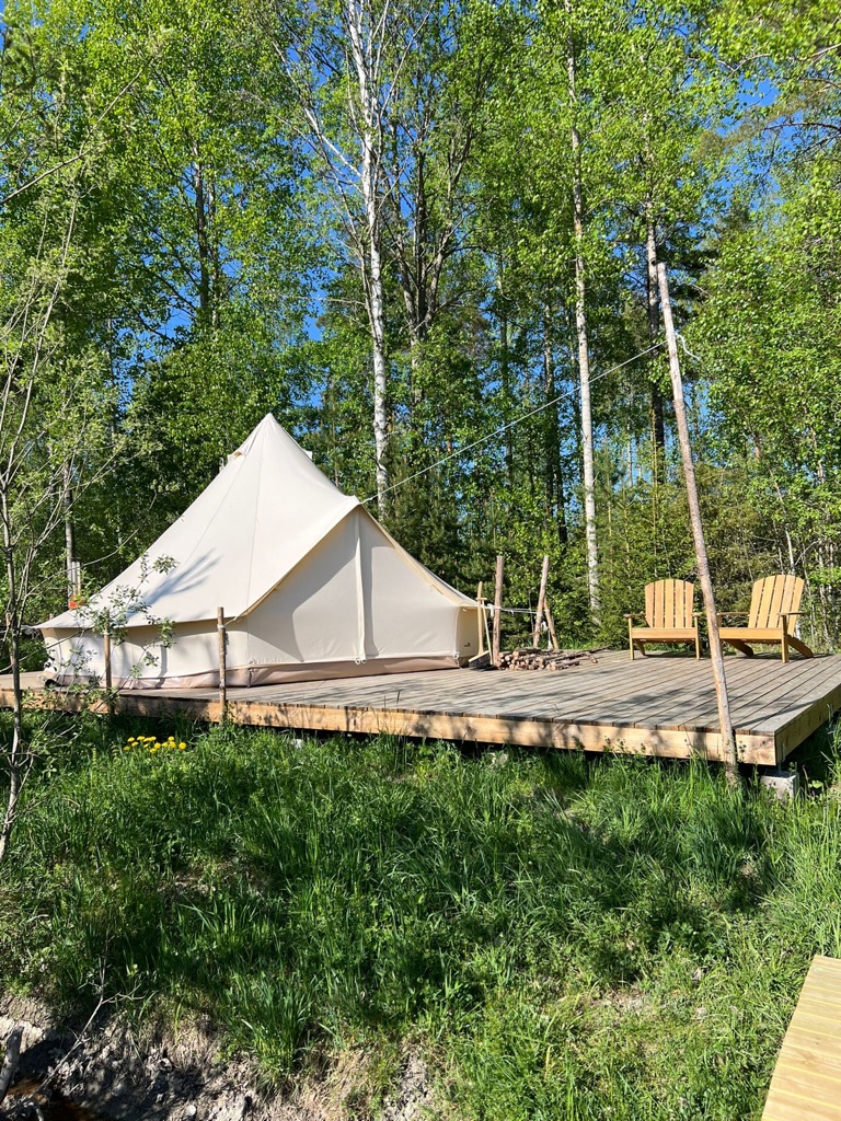 4 jaar geleden verhuisden ze naar Zweden, maar Suzanna en Ruben willen terug: dit is waarom. 6 Ruben En Suzanna Emigreerden Naar Zweden