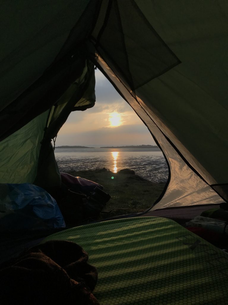 Wildkamperen: Dit Is Alles Wat Je Moet Weten Voordat Je Eraan Begint (Tips Van Een Pro)