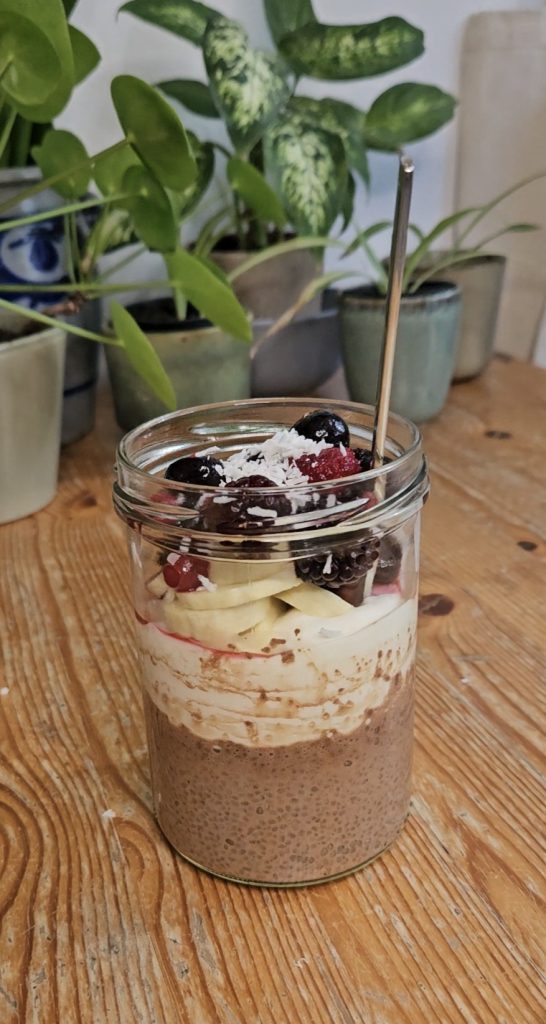 HetkanWEL test plantaardige yoghurt: hoe smaakt het, hoe duurzaam is het, hoeveel voedingsstoffen zitten erin? 