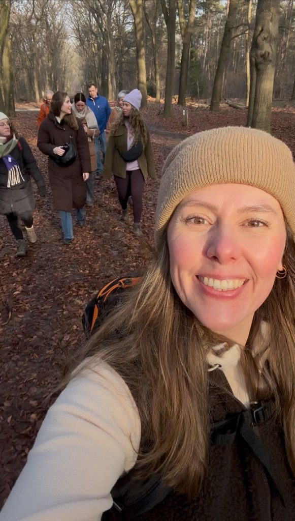 Francien richtte een walk club op in Arnhem - nu wil heel Nederland meedoen