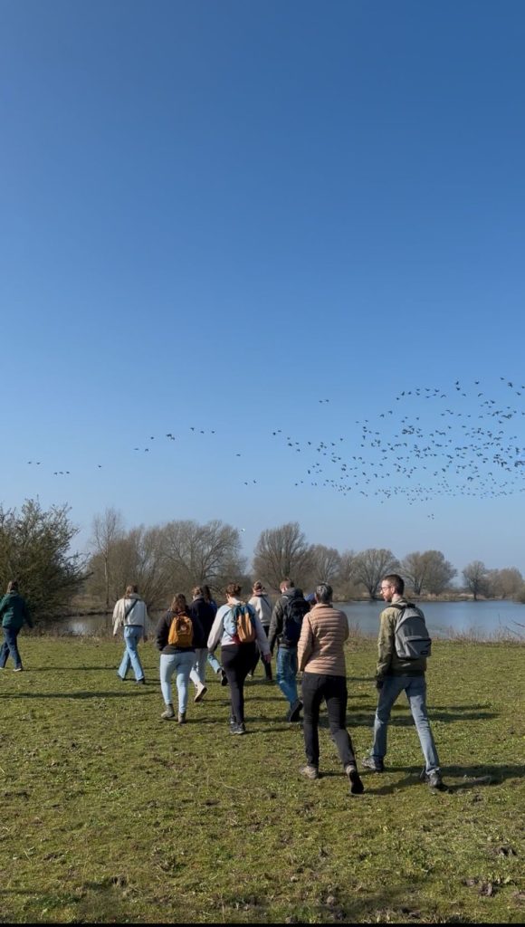 Francien richtte een walk club op in Arnhem - nu wil heel Nederland meedoen