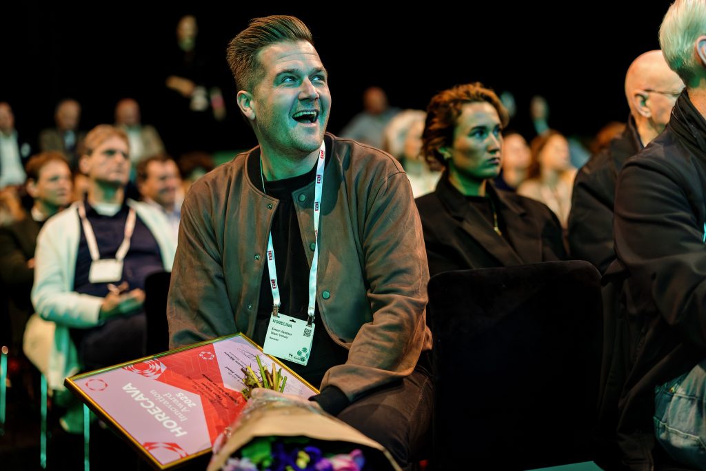 Simon is vegan visboer