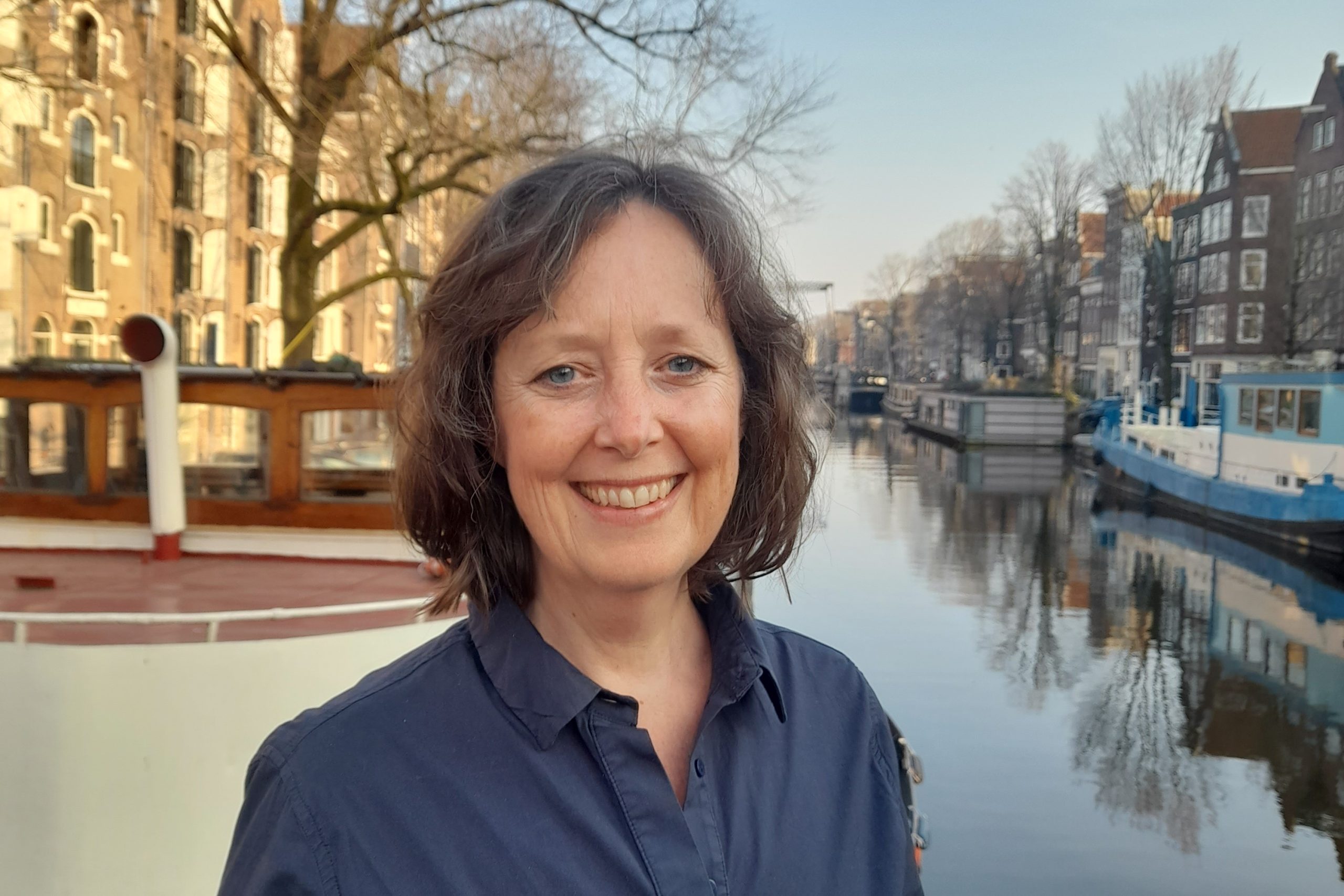 Onderzoek naar microplastics door wetenschappelijk onderzoeker Heather Leslie