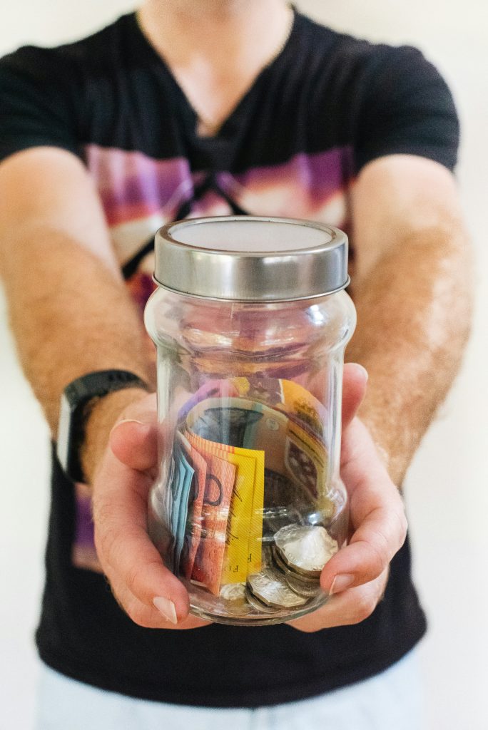 Geld besparen met duurzaam leven: 7 laagdrempelige tips die je meteen kan toepassen