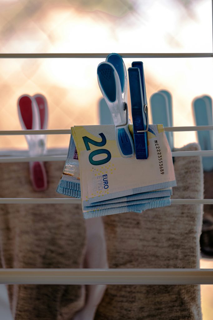 Geld besparen met duurzaam leven: 7 laagdrempelige tips die je meteen kan toepassen